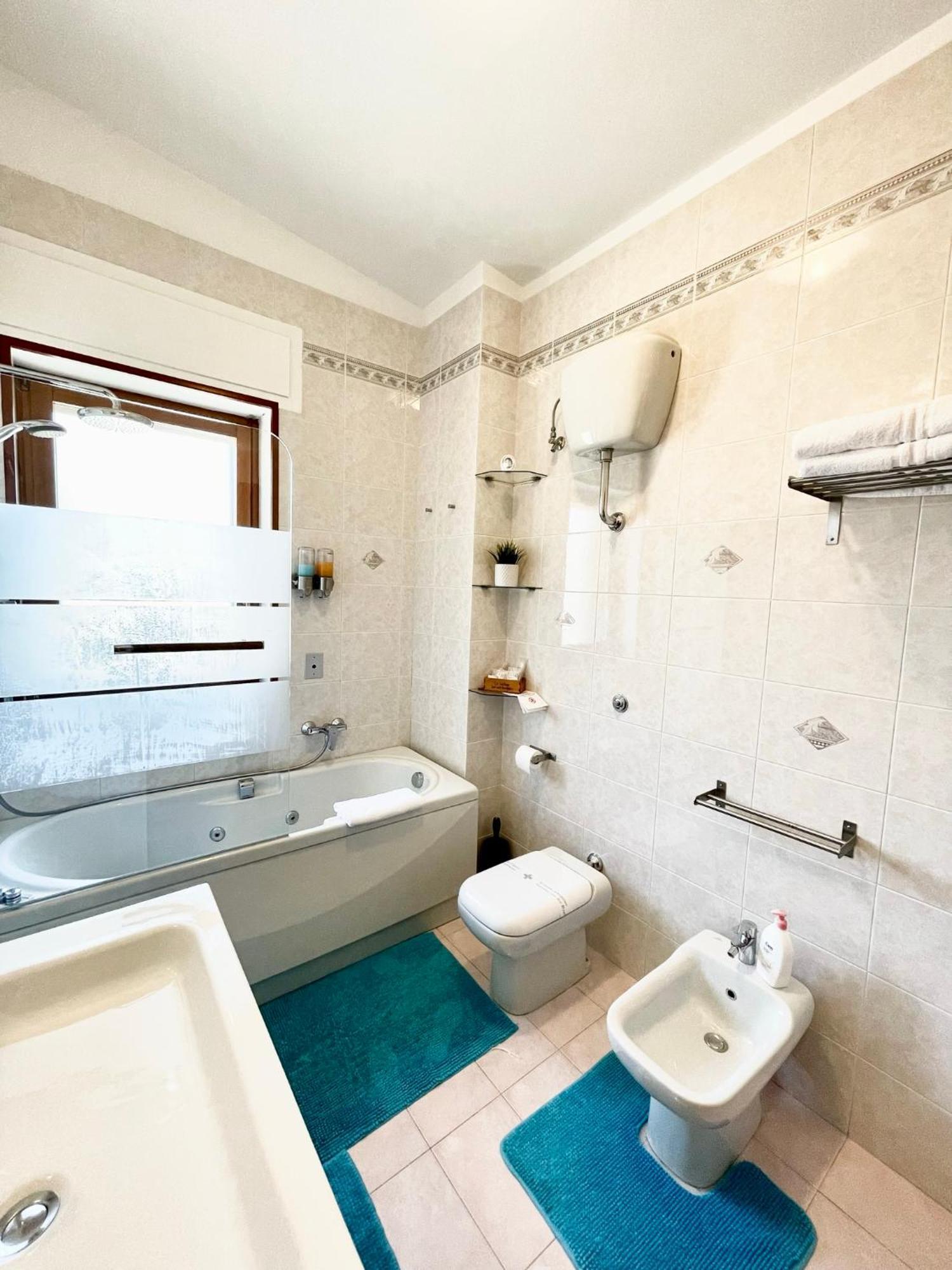 טאראנטו B&B Le Saline חדר תמונה