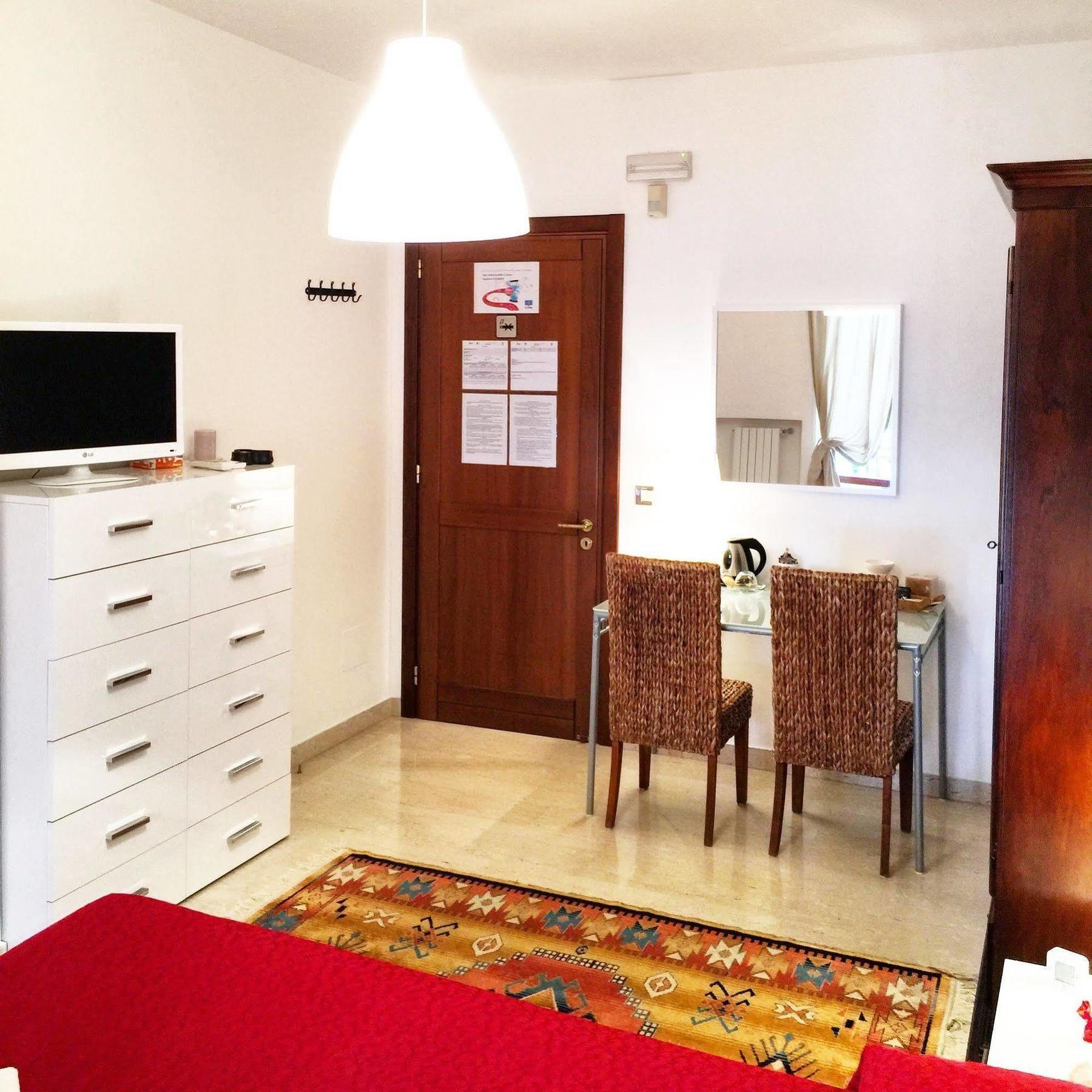 טאראנטו B&B Le Saline מראה חיצוני תמונה